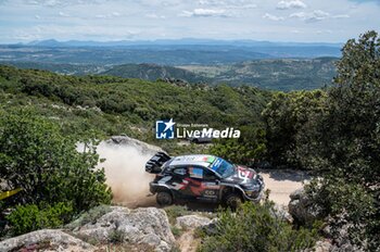 2024-06-01 - The driver Elfyn EVANS and is co-driver Scott MARTIN on Toyota GR Yaris Rally1 in action during Day 2 of Rally Italia Sardegna 2024 - WRC - RALLY D'ITALIA SARDEGNA - RALLY - MOTORS