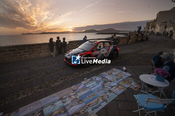 2024-05-30 - The Driver Ott Tanak And Co-Driver Martin Jarveoja Of The Hyundai Shell Mobis World Rally Team, Hyundaii20 N Rally1 Hybrid,Ceremonial Start In Alghero During Fia World Rally Championship Wrc Rally Italia Sardegna 2024 30 May , Alghero Italy - FIA WORLD RALLY CHAMPIONSHIP WRC RALLY ITALIA SARDEGNA 2024  - RALLY - MOTORS