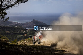 2024-05-31 - 11 NEUVILLE Thierry, WYDAEGHE Martijn, Hyundai I20 Rally1, action during the Rally Italia Sardegna 2024, 6th round of the 2024 WRC World Rally Car Championship, from May 30 to June 2, 2024 at Alghero, Sardegna - AUTO - WRC - RALLY ITALIA SARDEGNA 2024 - RALLY - MOTORS