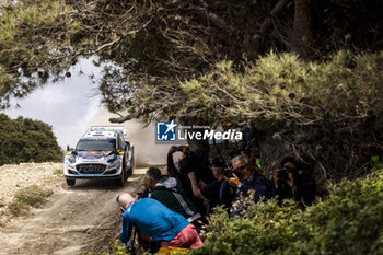 2024-05-31 - 13 MUNSTER Gregoire, LOUKA Louis, Ford Puma Rally1, action during the Rally Italia Sardegna 2024, 6th round of the 2024 WRC World Rally Car Championship, from May 30 to June 2, 2024 at Alghero, Sardegna - AUTO - WRC - RALLY ITALIA SARDEGNA 2024 - RALLY - MOTORS