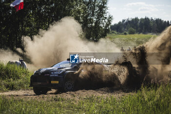 2024-06-29 - 21 PAJARI Sami, MALKONEN Enni, Toyota Yaris Rally2, action during the Rally Poland 2024, 7th round of the 2024 WRC World Rally Car Championship, from June 27 to 30, 2024 at Mikolajki, Poland - AUTO - WRC - RALLY POLAND 2024 - RALLY - MOTORS