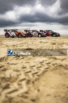 2024-07-17 - 17 OGIER Sebastien, LANDAIS Vincent, Toyota GR Yaris Rally1, 11 NEUVILLE Thierry, WYDAEGHE Martijn, Hyundai I20 Rally1, 22 SESKS Mārtiņš, FRANCIS Renārs, Ford Puma Rally1, ambiance during the Rally Latvia 2024, 8th round of the 2024 WRC World Rally Car Championship, from July 18 to 21, 2024 at Liepaja, Latvia - AUTO - WRC - RALLY LATVIA 2024 - RALLY - MOTORS