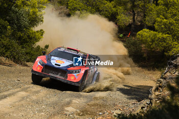 07/09/2024 - Driver Dani Sordo And Co-Driver Carrera Candido Of The Team Hyundai Shell Mobis World Rally Team,Hyundaii20 N Rally1 Hybrid,They Face 2nd The Day Of The Race During Fia World Rally Championship Wrc Eko Acropolis Rally Greece 2024 07 Sept Lamia , Greece -  FIA WORLD RALLY CHAMPIONSHIP WRC EKO ACROPOLIS RALLY GREECE  2024  - RALLY - MOTORI