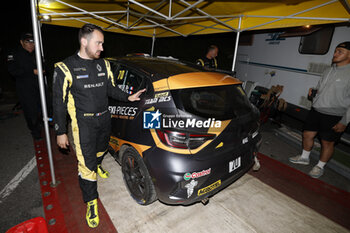 06/09/2024 - BESCHET Enzo, GUINCHARD Emmanuel, Renault Clio Rally5, portrait during the Rallye Mont-Blanc Morzine 2024, 6th round of the Championnat de France des Rallyes 2024, from September 6 to 9 in Morzine, France - AUTO - RALLYE MONT-BLANC MORZINE 2024 - RALLY - MOTORI