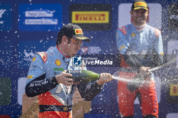 08/09/2024 - NEUVILLE Thierry, Hyundai I20 Rally1, portrait, podium, portrait during the Acropolis Rally Greece 2024, 10th round of the 2024 WRC World Rally Car Championship, from September 1 to 4, 2024 at Lamia, Greece - AUTO - WRC - ACROPOLIS RALLY GREECE 2024 - RALLY - MOTORI