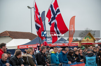 2024-10-19 - Fans in a service park during WRC Central European Rally 17-20 October 2024 - WRC CENTRAL EUROPEAN RALLY - RALLY - MOTORS