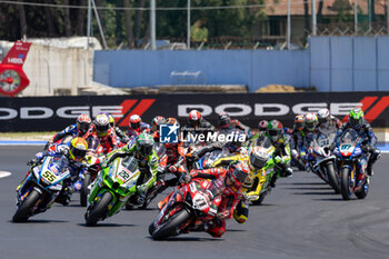 2024-06-16 - Start of FIM Superbike World Championship Pirelli 
Emilia-Romagna Round at Misano World Circuit, Misano Adriatico, Italy on June 16, 2024 - ROUND 04 EMILIA-ROMAGNA ROUND - SUPERPOLERACE AND RACE 2 - SUPERBIKE - MOTORS