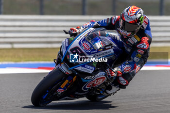 2024-06-14 - Jonathan Rea (GBR) Yamaha YZF R1, Pata Prometeon Yamaha during FIM Superbike World Championship Pirelli 
Emilia-Romagna Round at Misano World Circuit, Misano Adriatico, Italy on June 14, 2024 - SBK - FREE PRACTICE PIRELLI EMILIA-ROMAGNA ROUND  - SUPERBIKE - MOTORS