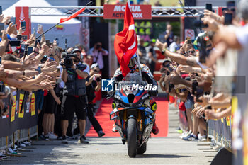 2024-06-15 - Toprak Razgatlioglu (TUR) BMW M 1000 RR, Rokit BMW Motorrad WorldSBK Team during FIM Superbike World Championship Pirelli Emilia-Romagna Round at Misano World Circuit, Misano Adriatico, Italy on June 15, 2024 - SBK - SUPERPOLE AND RACE 1 PIRELLI EMILIA-ROMAGNA ROUND - SUPERBIKE - MOTORS