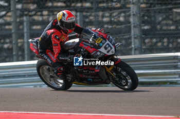 2024-09-21 - (9) Danilo Petrucci from Italy of Brani Spark Racing Team, rides Ducati Panigale V4R in action during the FIM Motul Superbike World Championship - Race 1 of Acerbis Italian Round at Cremona Circuit in San Martino del Lago on September 21, 2024, Cremona, Italy. - ACERBIS ITALIAN ROUND - SUPERBIKE - MOTORS