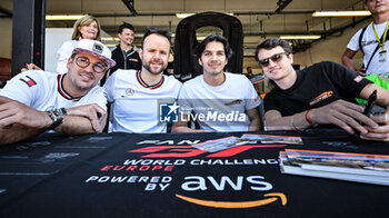 2024-05-18 - #9 Jules Gounon, Maximilian Gotz with #10 Aurelien Panis, Cesar Gazeau Of The Team Boutsen Vds, Mercedes-Amg Gt3 Evo, They Face Autograph Session During Fanatec GT World Challange Misano 2024 , 18 May , In Misano , Italy - FANATEC GT WORLD CHALLANGE MISANO 2024 - GRAND TOURISM - MOTORS