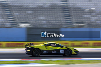 2024-05-18 - 78 DENNING Alex (irl), EMSON Thomas (gbr), Elite Motorsport with Entire Race Engineering, McLaren Artura GT4, action during the 2nd round of the 2024 GT4 European Series powered by Rafa Racing Club on the Misano World Circuit Marco Simoncelli, from May 17 to 19, 2024 in Misano Adriatico, Italy - AUTO - GT4 EUROPEAN SERIES MISANO 2024 - GRAND TOURISM - MOTORS