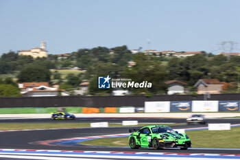 2024-05-18 - 04 BOTTEMANE Sacha (fra), MARTINS Lonni (fra), AV Racing, Posche 718 Cayman GT4 RS CS, action during the 2nd round of the 2024 GT4 European Series powered by Rafa Racing Club on the Misano World Circuit Marco Simoncelli, from May 17 to 19, 2024 in Misano Adriatico, Italy - AUTO - GT4 EUROPEAN SERIES MISANO 2024 - GRAND TOURISM - MOTORS