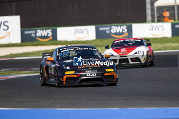 2024-05-18 - 24 BRICHE Florian (fra), BELTRAMELLI Viny (fra), JSB Compétition, Porsche 718 Cayman GT4 RS CS, action during the 2nd round of the 2024 GT4 European Series powered by Rafa Racing Club on the Misano World Circuit Marco Simoncelli, from May 17 to 19, 2024 in Misano Adriatico, Italy - AUTO - GT4 EUROPEAN SERIES MISANO 2024 - GRAND TOURISM - MOTORS