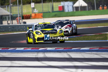 2024-05-18 - 30 ZULAUF Finn (ger), KRONBERG Max (ger), W&S Motorsport, Porsche 718 Cayman GT4 RS CS, action during the 2nd round of the 2024 GT4 European Series powered by Rafa Racing Club on the Misano World Circuit Marco Simoncelli, from May 17 to 19, 2024 in Misano Adriatico, Italy - AUTO - GT4 EUROPEAN SERIES MISANO 2024 - GRAND TOURISM - MOTORS