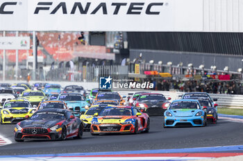 2024-05-18 - start of the race, 15 PAPADOPULOS Alexandre (usa), IBANEZ TRULLOLS Liuc (spa), NM Racing Team, Mercedes-AMG GT4, action depart, action during the 2nd round of the 2024 GT4 European Series powered by Rafa Racing Club on the Misano World Circuit Marco Simoncelli, from May 17 to 19, 2024 in Misano Adriatico, Italy - AUTO - GT4 EUROPEAN SERIES MISANO 2024 - GRAND TOURISM - MOTORS