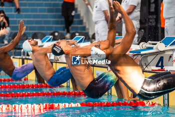 2024-03-24 - Michael ANDREW (USA) and Yohann NDOYE BROUARD (FRA) and Mewen TOMAC (FRA), men 50m backstroke final, during the Giant Open 2024, Swimming event on March 24, 2024 at Le Dôme in Saint-Germain-en-Laye, France - SWIMMING - GIANT OPEN 2024 - SWIMMING - SWIMMING
