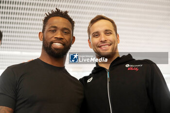 24/03/2024 - Chad LE CLOS of SOUTH AFRICA and SIYA KOLISI during the Giant Open 2024, Swimming event on March 24, 2024 at Le Dôme in Saint-Germain-en-Laye, France - SWIMMING - GIANT OPEN 2024 - NUOTO - NUOTO