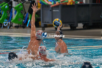 09/10/2024 - Balazs Erdelyi (Savona) - Kanstantsin Averka C.N. Sabadell - RN SAVONA VS SABADELL - LEN CUP - CHAMPIONS LEAGUE - PALLANUOTO