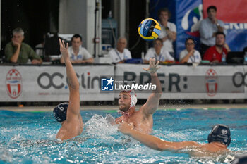 09/10/2024 - Francisco Valera C.N. Sabadell - Luca Damonte (Savona) - RN SAVONA VS SABADELL - LEN CUP - CHAMPIONS LEAGUE - PALLANUOTO