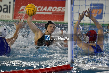 2024-04-06 - Agnese Cocchiere of SIS Roma (ITA) during Ekipe Orizzonte vs SIS Roma semifinal match of Final Six of Water Polo Italian Women's Cup on April 6, 2024 at Polo Natatorio Ostia in Rome, Italy - FINAL SIX - EKIPE ORIZZONTE VS SIS ROMA - ITALIAN CUP WOMEN - WATERPOLO