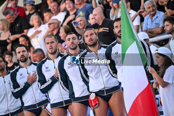 2024-07-04 - Team Italia Italy during National Anthem - SARDINIA CUP 2024 - ITALY VS GREECE - INTERNATIONALS - WATERPOLO