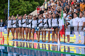 2024-07-04 - Team Italia Italy during National Anthem - SARDINIA CUP 2024 - ITALY VS GREECE - INTERNATIONALS - WATERPOLO