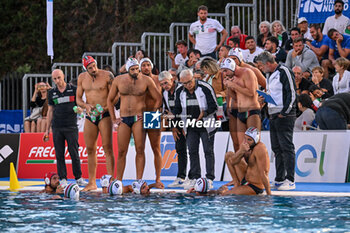 2024-07-04 - Alessandro Sandro Campagna Coach of Italy, Time Out - SARDINIA CUP 2024 - ITALY VS GREECE - INTERNATIONALS - WATERPOLO