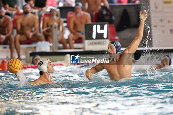 2024-10-26 - Michele De Robertis (Olympic Roma) vs Bence Haverkampf (Pro Recco Waterpolo) - TRAINING ACADEMY OLYMPIC ROMA VS PRO RECCO WATERPOLO - SERIE A1 - WATERPOLO