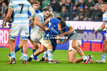 09/11/2024 - Italy's Mirco Spagnolo tackled - ITALY VS ARGENTINA - AUTUMN NATIONS SERIES - RUGBY