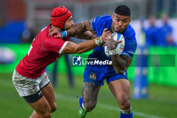 2024-11-17 - Akaki Tabutsaze (Georgia) - MONTANNA IOANE (Italy) - ITALY VS GEORGIA - AUTUMN NATIONS SERIES - RUGBY