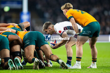 09/11/2024 - Harry Randall of England puts in at a scrum during the Autumn Nations Series 2024 rugby union match between England and Australia on 9 November 2024 at Allianz Stadium in Twickenham, England - RUGBY - AUTUMN NATIONS SERIES 2024 - ENGLAND V AUSTRALIA - AUTUMN NATIONS SERIES - RUGBY