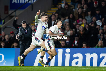 09/11/2024 - Ollie Sleightholme of England scores his sides fourth try during the Autumn Nations Series 2024 rugby union match between England and Australia on 9 November 2024 at Allianz Stadium in Twickenham, England - RUGBY - AUTUMN NATIONS SERIES 2024 - ENGLAND V AUSTRALIA - AUTUMN NATIONS SERIES - RUGBY