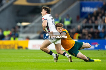 09/11/2024 - George Furbank of England is tackled by Andrew Kellaway of Australia during the Autumn Nations Series 2024 rugby union match between England and Australia on 9 November 2024 at Allianz Stadium in Twickenham, England - RUGBY - AUTUMN NATIONS SERIES 2024 - ENGLAND V AUSTRALIA - AUTUMN NATIONS SERIES - RUGBY