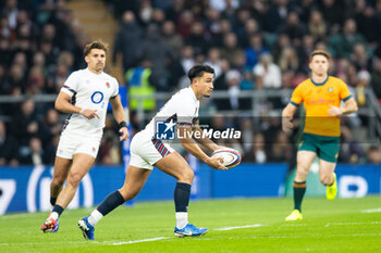 09/11/2024 - Marcus Smith of England during the Autumn Nations Series 2024 rugby union match between England and Australia on 9 November 2024 at Allianz Stadium in Twickenham, England - RUGBY - AUTUMN NATIONS SERIES 2024 - ENGLAND V AUSTRALIA - AUTUMN NATIONS SERIES - RUGBY