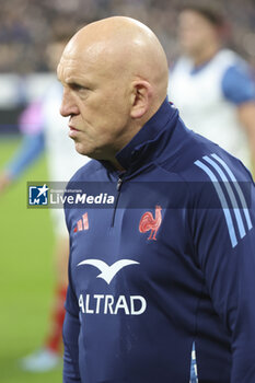 2024-11-09 - Assistant coach of France Shaun Edwards during the Autumn Nations Series 2025 rugby union match between France and Japan on 9 November 2024 at Stade de France in Saint-Denis near Paris, France - RUGBY - AUTUMN NATIONS SERIES 2025 - FRANCE V JAPAN - AUTUMN NATIONS SERIES - RUGBY