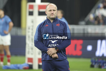 2024-11-09 - Assistant coach of France William Servat during the Autumn Nations Series 2025 rugby union match between France and Japan on 9 November 2024 at Stade de France in Saint-Denis near Paris, France - RUGBY - AUTUMN NATIONS SERIES 2025 - FRANCE V JAPAN - AUTUMN NATIONS SERIES - RUGBY