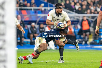 16/11/2024 - Samipeni Finau of New Zealand during the Autumn Nations Series 2024, rugby union match between France and New Zealand on 16 November 2024 at Stade de France in Saint-Denis near Paris, France - RUGBY - AUTUMN NATIONS SERIES 2024 - FRANCE V NEW ZEALAND - AUTUMN NATIONS SERIES - RUGBY