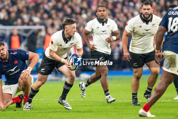 16/11/2024 - Cam Roigard of New Zealand during the Autumn Nations Series 2024, rugby union match between France and New Zealand on 16 November 2024 at Stade de France in Saint-Denis near Paris, France - RUGBY - AUTUMN NATIONS SERIES 2024 - FRANCE V NEW ZEALAND - AUTUMN NATIONS SERIES - RUGBY