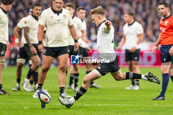 16/11/2024 - Damian McKenzie of New Zealand during the Autumn Nations Series 2024, rugby union match between France and New Zealand on 16 November 2024 at Stade de France in Saint-Denis near Paris, France - RUGBY - AUTUMN NATIONS SERIES 2024 - FRANCE V NEW ZEALAND - AUTUMN NATIONS SERIES - RUGBY