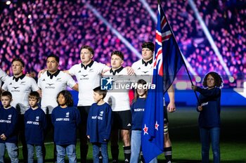 16/11/2024 - Brothers Barrett during National antheme before the Autumn Nations Series 2024, rugby union match between France and New Zealand on 16 November 2024 at Stade de France in Saint-Denis near Paris, France - RUGBY - AUTUMN NATIONS SERIES 2024 - FRANCE V NEW ZEALAND - AUTUMN NATIONS SERIES - RUGBY