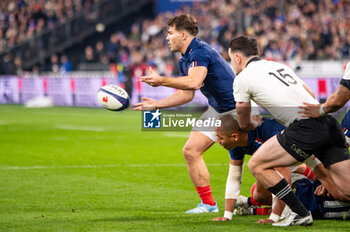 16/11/2024 - Antoine Dupont of France during the Autumn Nations Series 2024, rugby union match between France and New Zealand on 16 November 2024 at Stade de France in Saint-Denis near Paris, France - RUGBY - AUTUMN NATIONS SERIES 2024 - FRANCE V NEW ZEALAND - AUTUMN NATIONS SERIES - RUGBY