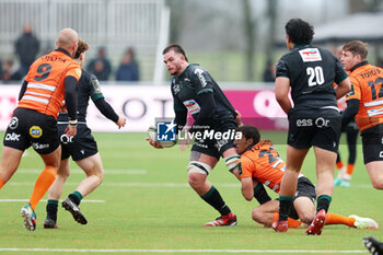2024-01-14 - Reece Hewat of Pau and Rewan Kruger of Toyota Cheetah's during the EPCR Challenge Cup rugby union match between Toyota Cheetahs and Section Paloise (Pau) on January 14, 2024 at NRCA Amsterdam in Amsterdam, Netherlands - RUGBY - CHALLENGE CUP - CHEETAHS V PAU - CHALLENGE CUP - RUGBY