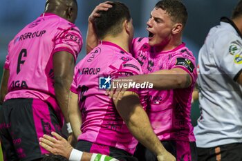 2024-04-06 - Alessandro Garbisi celebrates Bautista Bernasconi's try - BENETTON RUGBY VS EMIRATES LIONS - CHALLENGE CUP - RUGBY