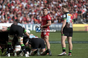 05/05/2024 - Antoine Dupont of Stade Toulousain, Will Porter of Harlequins during the Champions Cup, Semi-finals, rugby union match between Stade Toulousain (Toulouse) and Harlequins on May 5, 2024 at the Stadium of Toulouse in Toulouse, France - RUGBY - CHAMPIONS CUP - TOULOUSE V HARLEQUINS - HEINEKEN CHAMPIONS CUP - RUGBY