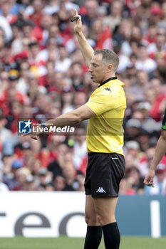 2024-05-05 - Referee Andrew Brace of Ireland during the Champions Cup, Semi-finals, rugby union match between Stade Toulousain (Toulouse) and Harlequins on May 5, 2024 at the Stadium of Toulouse in Toulouse, France - RUGBY - CHAMPIONS CUP - TOULOUSE V HARLEQUINS - CHAMPIONS CUP - RUGBY