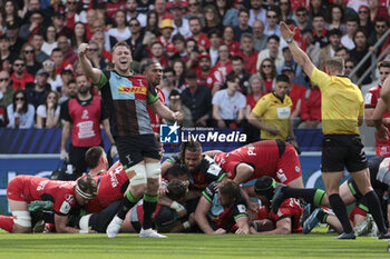 2024-05-05 - Alex Dombrandt of Harlequins celebrates a try for his team during the Champions Cup, Semi-finals, rugby union match between Stade Toulousain (Toulouse) and Harlequins on May 5, 2024 at the Stadium of Toulouse in Toulouse, France - RUGBY - CHAMPIONS CUP - TOULOUSE V HARLEQUINS - CHAMPIONS CUP - RUGBY