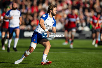 2024-10-12 - Tom de Glanville of Bath Rugby during the English championship Gallagher Premiership Rugby Union match between Gloucester Rugby and Bath Rugby on 12 October 2024 at the Kingsholm Stadium in Gloucester, England - RUGBY - ENGLISH CHAMPIONSHIP - GLOUCESTER V BATH - PREMERSHIP RUGBY UNION - RUGBY