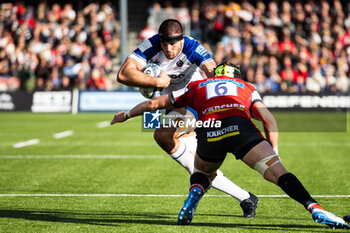 2024-10-12 - Josh Bayliss of Bath Rugby under pressure from Jack Clement of Gloucester Rugby during the English championship Gallagher Premiership Rugby Union match between Gloucester Rugby and Bath Rugby on 12 October 2024 at the Kingsholm Stadium in Gloucester, England - RUGBY - ENGLISH CHAMPIONSHIP - GLOUCESTER V BATH - PREMERSHIP RUGBY UNION - RUGBY