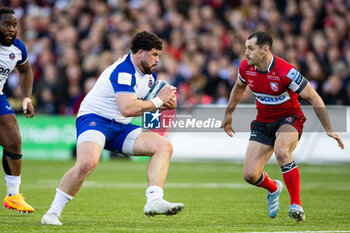 2024-10-12 - Alfie Barbeary of Bath Rugby lines up Tomos Williams of Gloucester Rugby during the English championship Gallagher Premiership Rugby Union match between Gloucester Rugby and Bath Rugby on 12 October 2024 at the Kingsholm Stadium in Gloucester, England - RUGBY - ENGLISH CHAMPIONSHIP - GLOUCESTER V BATH - PREMERSHIP RUGBY UNION - RUGBY